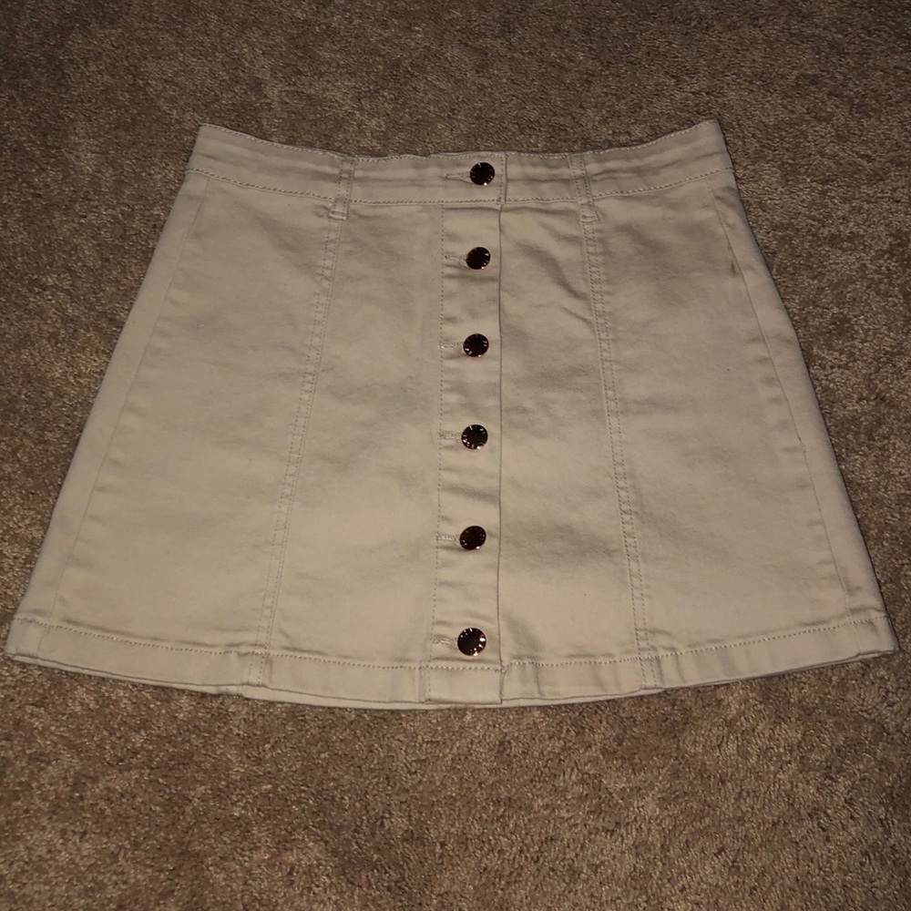Forever 21 Beige skirt